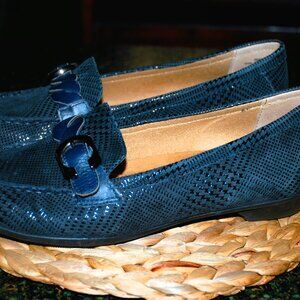 Pretty Like New Loafers